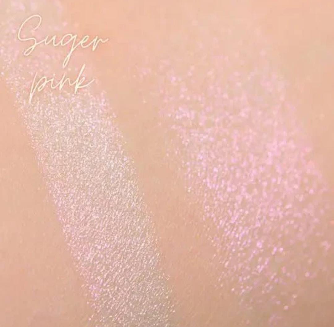 Europe Girl Glow Me Makeup Fixer-03