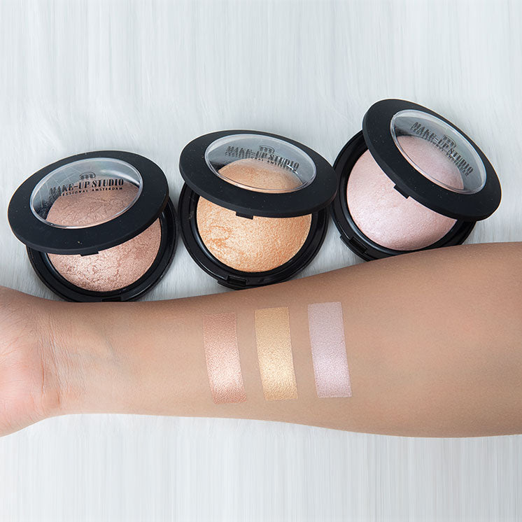 Lumiere Highlighting Powder | Makeup Studio Highlighter